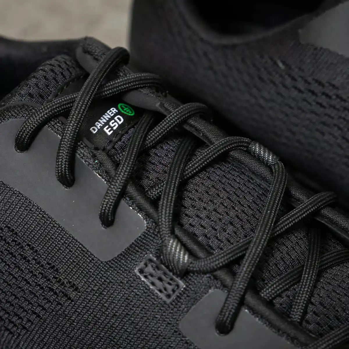 Run Time 3" Black ESD NMT